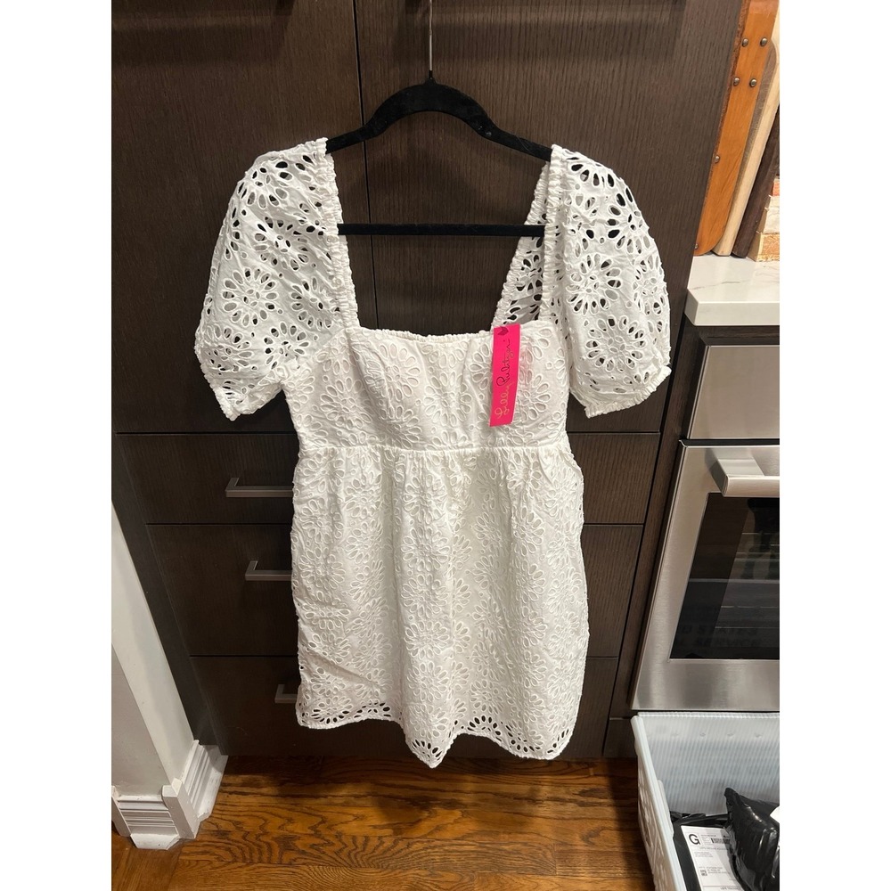 Lilly Pulitzer Kay Short Sleeve Eyelet Dress in Resort White 4 nwt
